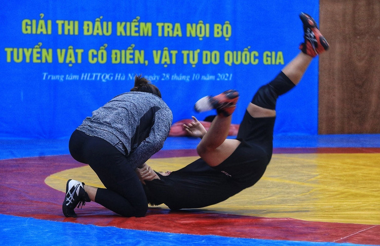 Đội tuyển Vật nữ Việt Nam luyện tập chuẩn bị SEA Games 31 -0