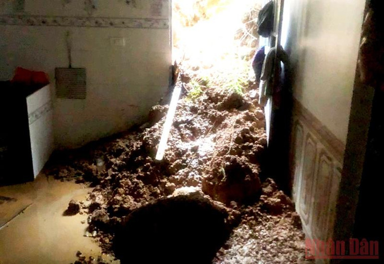 Mưa lớn gây sạt lở và ngập úng nặng ở Lào Cai -0