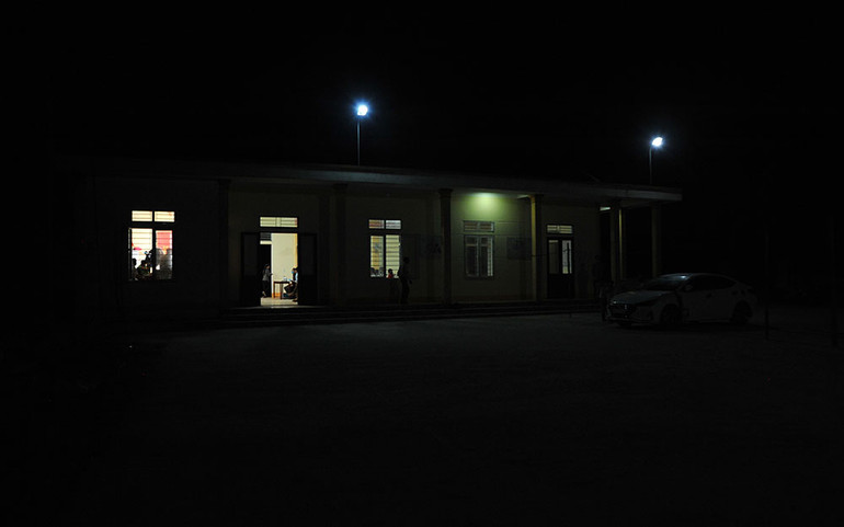 Về nơi Công an làm hết việc, không hết giờ -0