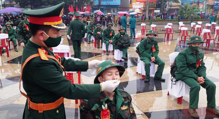 Rộn ràng ngày hội tòng quân trên cả nước -3