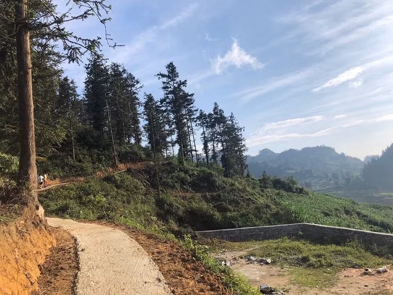 Ngắm hoàng hôn trên đỉnh Ngải Thầu ảnh 3