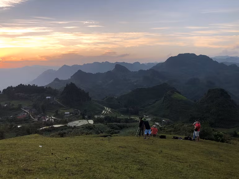 Ngắm hoàng hôn trên đỉnh Ngải Thầu ảnh 22