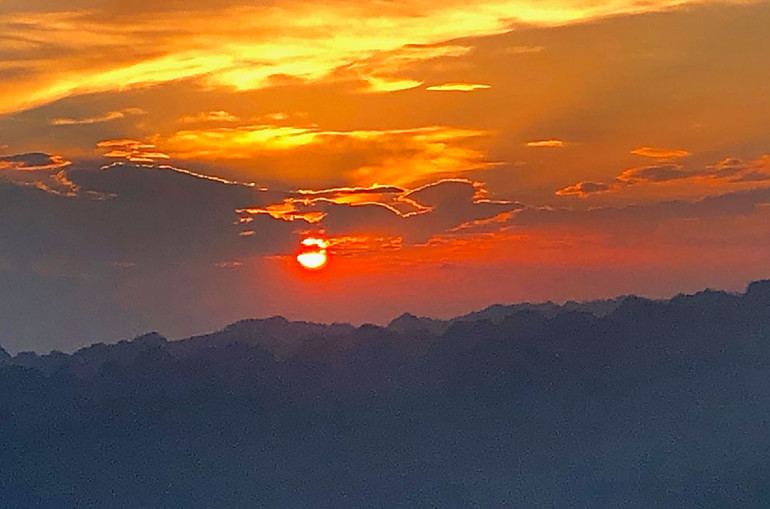 Ngắm hoàng hôn trên đỉnh Ngải Thầu ảnh 23