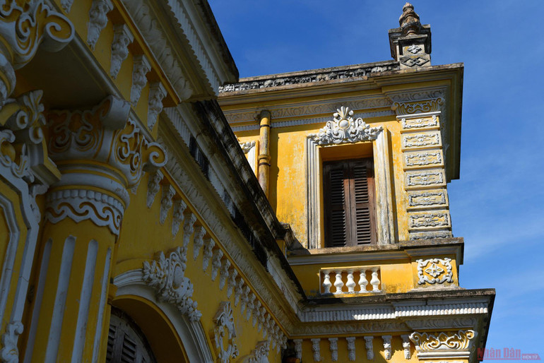 Vàng son một thuở cung An Định -0