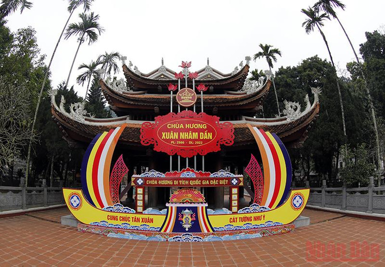 Chùa Hương trước ngày đón khách chính thức -8