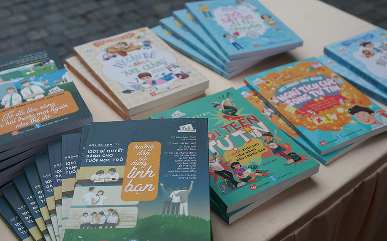 Giúp trẻ “nghĩ tích cực, sống tự tin” -0