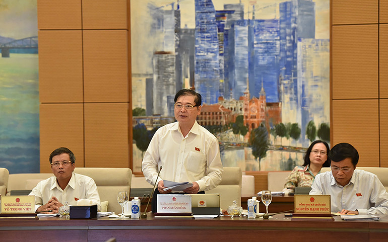 Chủ tịch Quốc hội Nguyễn Thị Kim Ngân: Nếu chỉ có 1 giấy phép thay cho 7 loại giấy phép thì doanh nghiệp mừng -1