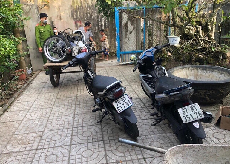 Lực lượng chức năng thu giữ số xe máy do các đối tượng trộm và tiêu thụ. (Ảnh Công an cung cấp) Đà Nẵng: Khởi tố nhóm đối tượng tuổi vị thành niên trộm xe máy -0