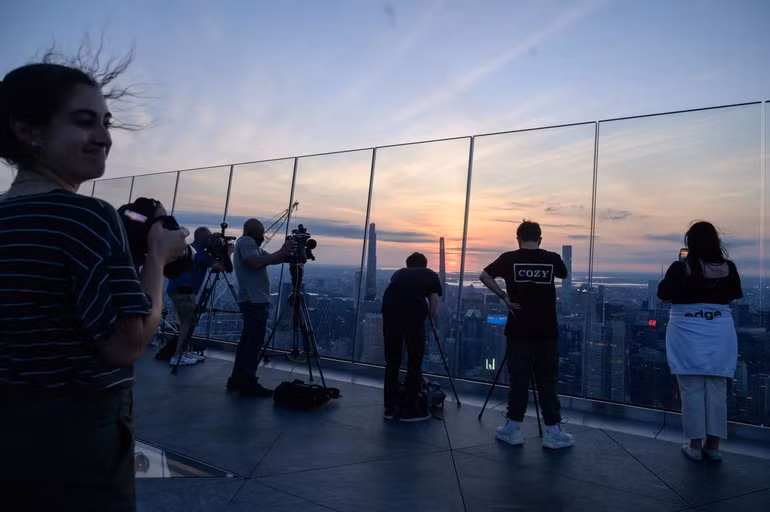 Những vòng lửa tuyệt đẹp trong nhật thực hình khuyên -0