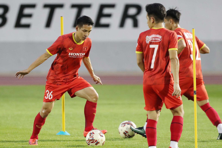 Đội tuyển Việt Nam trở lại tập luyện sau ngày nghỉ, Hùng Dũng bắt nhịp nhanh -0