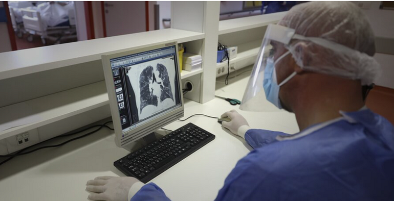 Chuyên gia y tế Nga nhận định về biến chủng mới Omicron -0