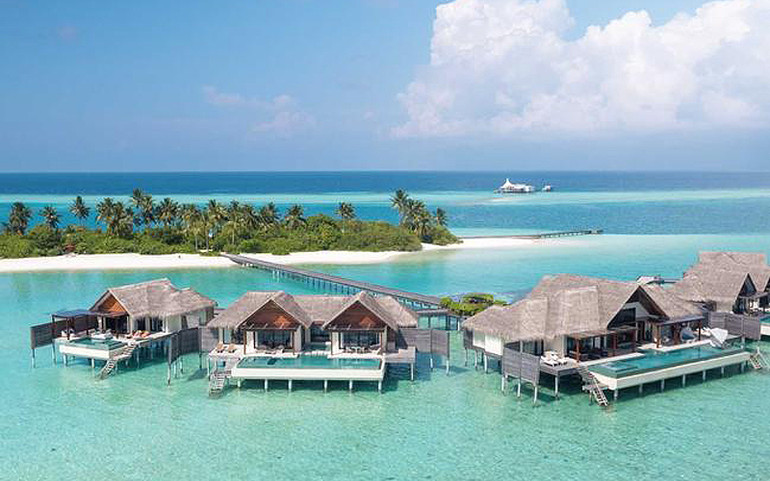 Các khu nghỉ dưỡng siêu cao cấp của Maldives cung cấp cả các tiện ích để du khách có thể ở lại cả năm và làm việc, học tập từ xa. (Ảnh: ESCAPE) Điều gì khiến Maldives trở thành câu chuyện du lịch quốc tế thành công nhất 2020? -0