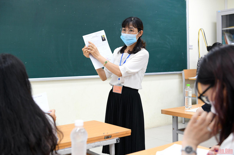 Thí sinh Hà Nội hoàn thành môn thi đầu tiên Ngữ văn -0