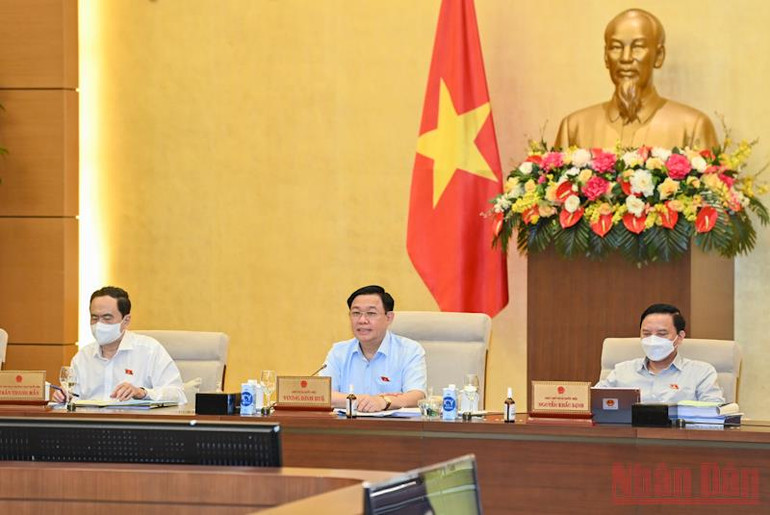 Chủ tịch Quốc hội Vương Đình Huệ phát biểu ý kiến tại phiên họp. (Ảnh: DUY LINH). Siết chặt kỷ luật, kỷ cương về tài chính, ngân sách -0