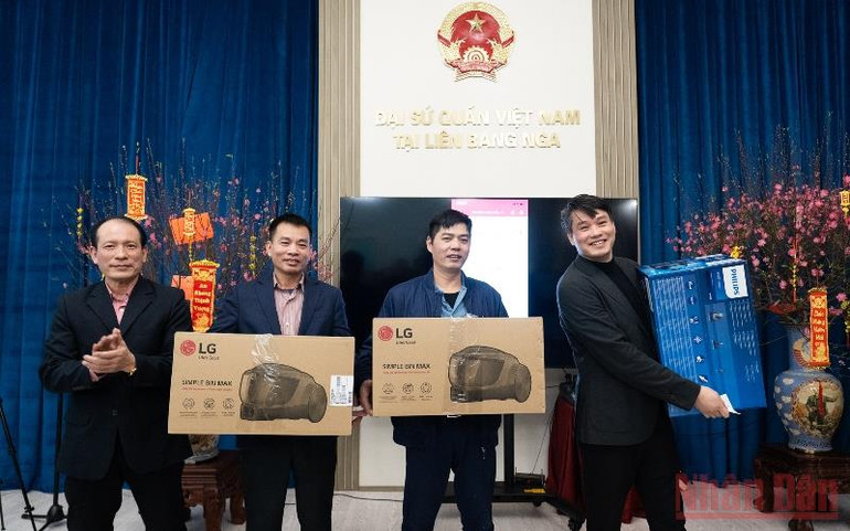 Đón Xuân Nhâm Dần 2022 tại Liên bang Nga và Ukraine -0