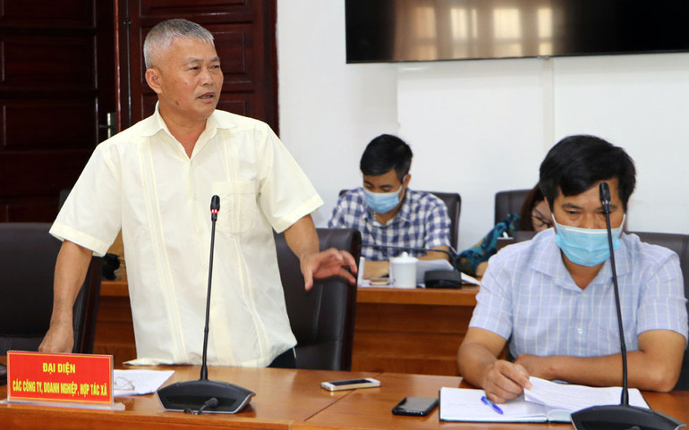 Đại diện doanh nghiệp xuất nhập khẩu chuối tại của khẩu Ma Lù Thàng phát biểu tại buổi họp bàn tháo gỡ khó khăn, vướng mắc cho các công ty, doanh nghiệp, hợp tác xã. Lai Châu tìm giải pháp tiêu thụ nông sản -0