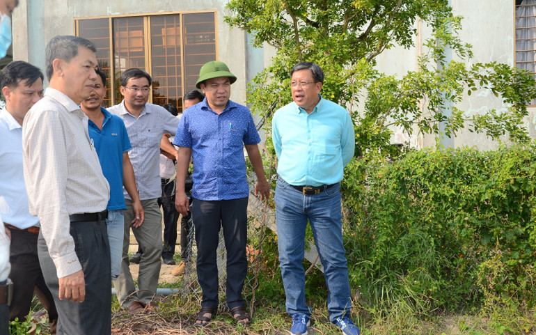 Đoàn công tác kiểm tra công tác phòng, chống hạn, mặn tại xã Tam Bình (huyện Cai Lậy, tỉnh Tiền Giang) Tin hạn mặn Tiền Giang để ghép -0