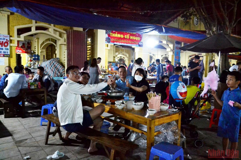 Khai trương Chợ đêm và ẩm thực Bắc Hà -0