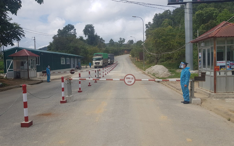 Điện Biên siết chặt kiểm soát đường biên, mốc giới để phòng, chống dịch -0