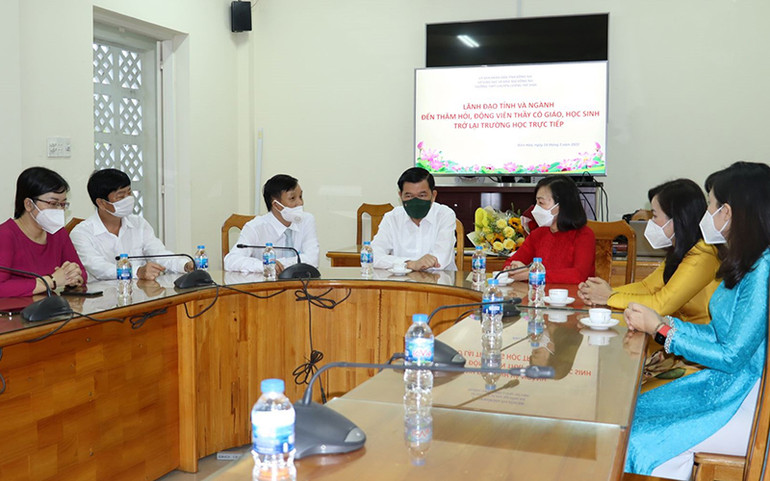 Học sinh Đồng Nai chính thức trở lại trường học -0