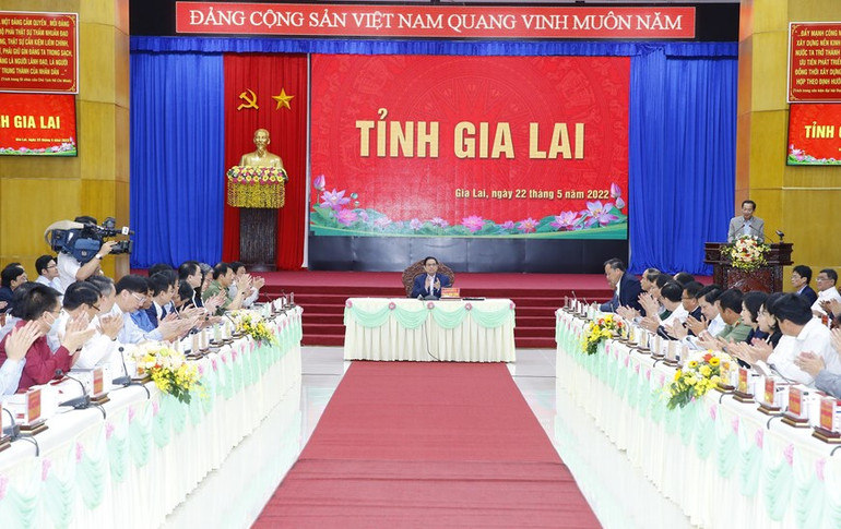 Hình ảnh Thủ tướng làm việc với Ban Thường vụ Tỉnh ủy Gia Lai -0