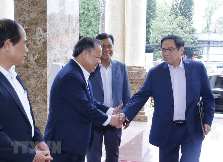 Hình ảnh Thủ tướng làm việc với Ban Thường vụ Tỉnh ủy Gia Lai -0