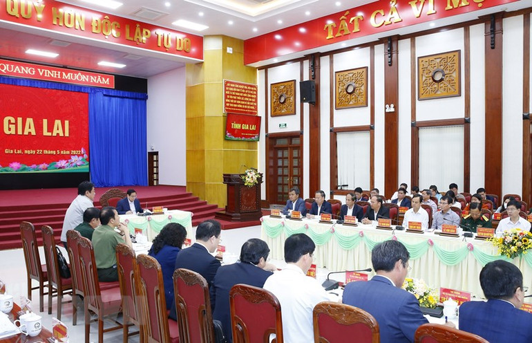 Hình ảnh Thủ tướng làm việc với Ban Thường vụ Tỉnh ủy Gia Lai -0