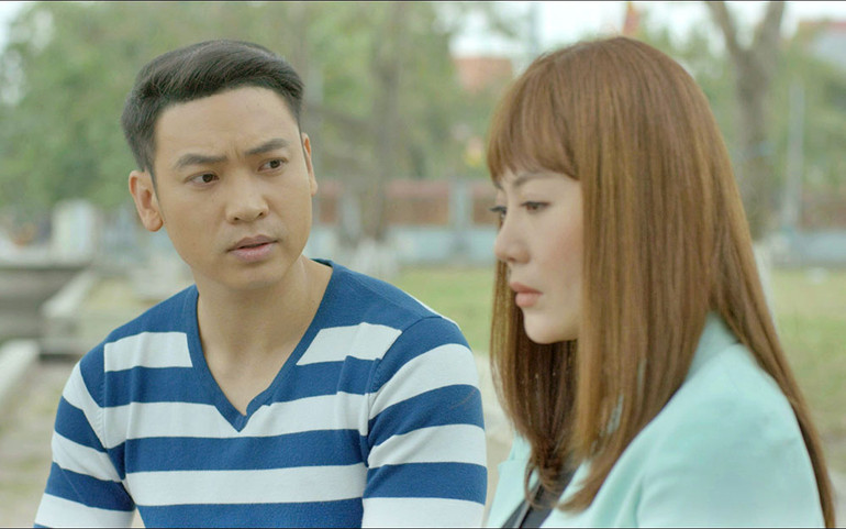 Ca sĩ Duy Khoa trong vai Việt. Thanh Hương hóa thân thành cô gái quê trong “Mùa hoa tìm lại” -0