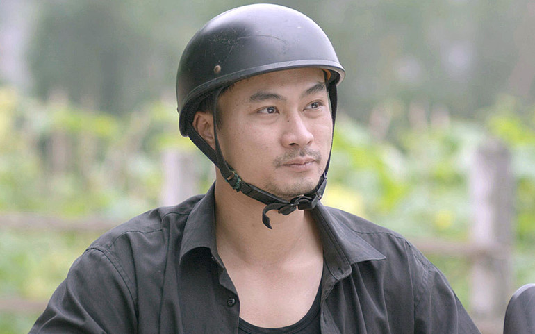 Duy Hưng vai Đồng. Thanh Hương hóa thân thành cô gái quê trong “Mùa hoa tìm lại” -0
