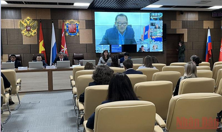 Đại diện Bộ Thông tin Văn hóa Du lịch Lào khẳng định mong muốn phát triển các tour du lịch từ Nga tới Việt Nam và Lào. Mở ra nhiều triển vọng phát triển du lịch giữa Nga và Việt Nam -0