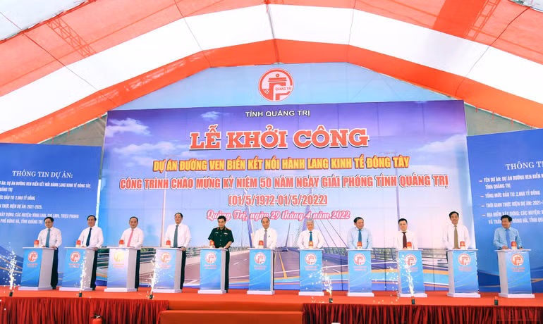 Chủ tịch nước Nguyễn Xuân Phúc dâng hương Thành cổ Quảng Trị và Khu lưu niệm Tổng Bí thư Lê Duẩn -0