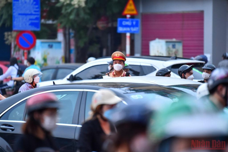 Đường phố Hà Nội ùn tắc trước kỳ nghỉ lễ 30/4-1/5 -0
