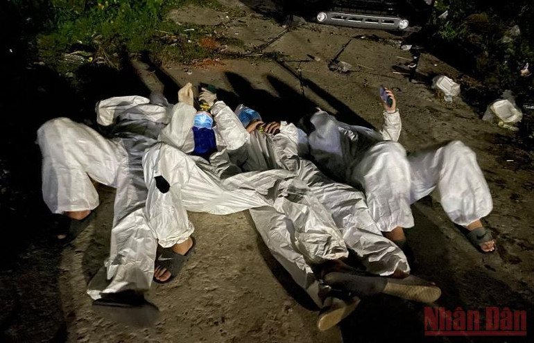 Đội SOS sinh viên đặc biệt của Đà Nẵng -0