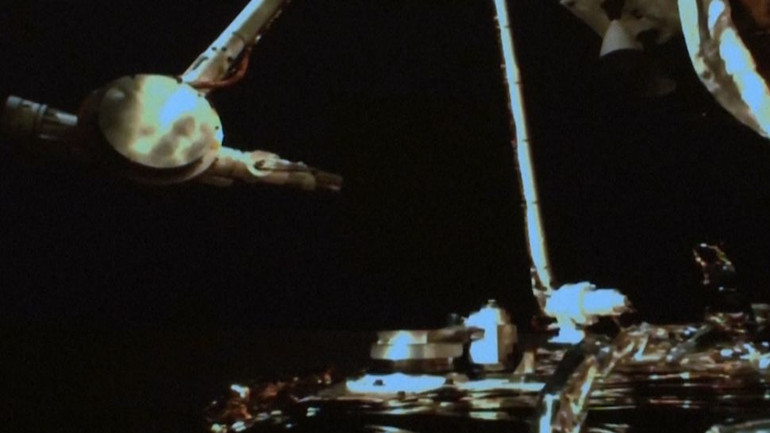 Trung Quốc tìm thấy dấu hiệu của nước trên mặt trăng -0