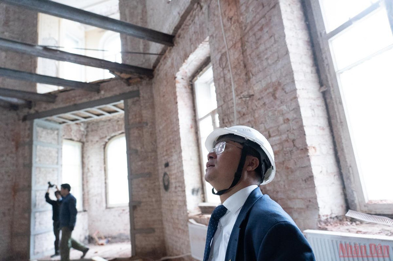 Người Việt làm khách sạn ở Saint Petersburg -0