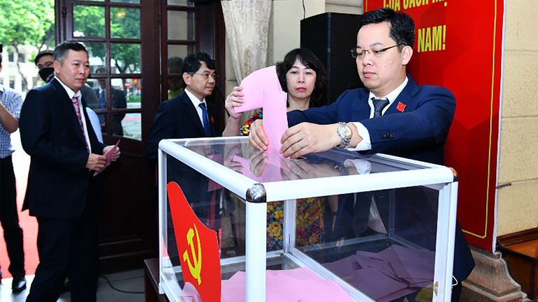 Đại hội đảng bộ các cấp những vấn đề đặt ra -0