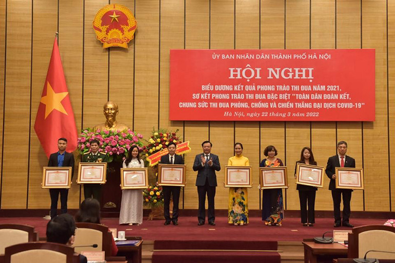 Hà Nội sơ kết phong trào thi đua phòng, chống và chiến thắng đại dịch Covid-19 -0