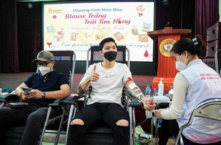 Chương trình hiến máu 