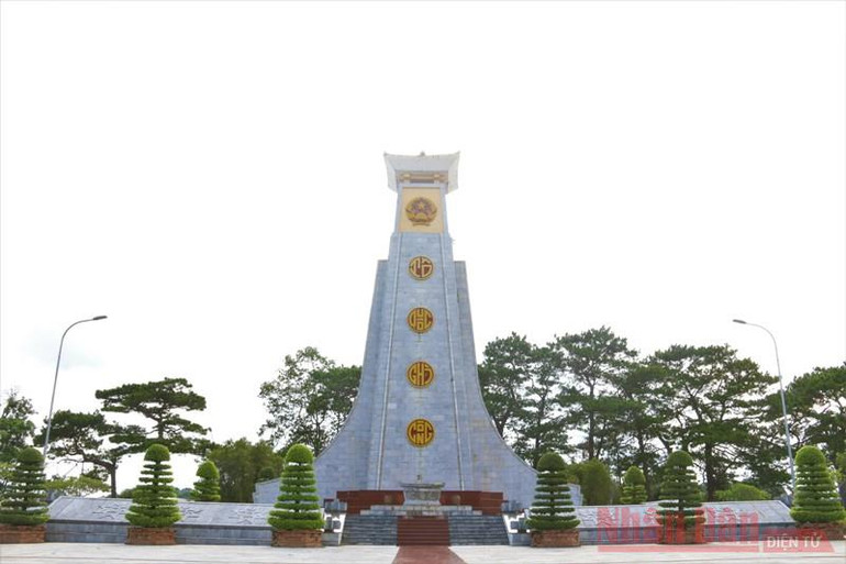 10 năm bên “giấc ngủ” đồng đội -0