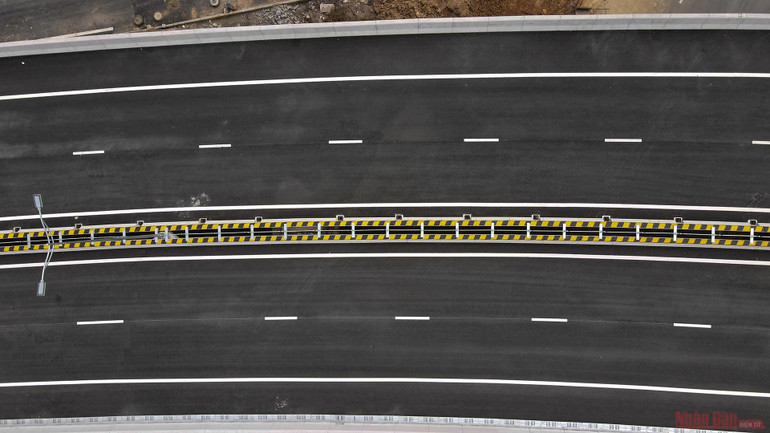 Cận cảnh cầu cạn Mai Dịch - Nam Thăng Long -0