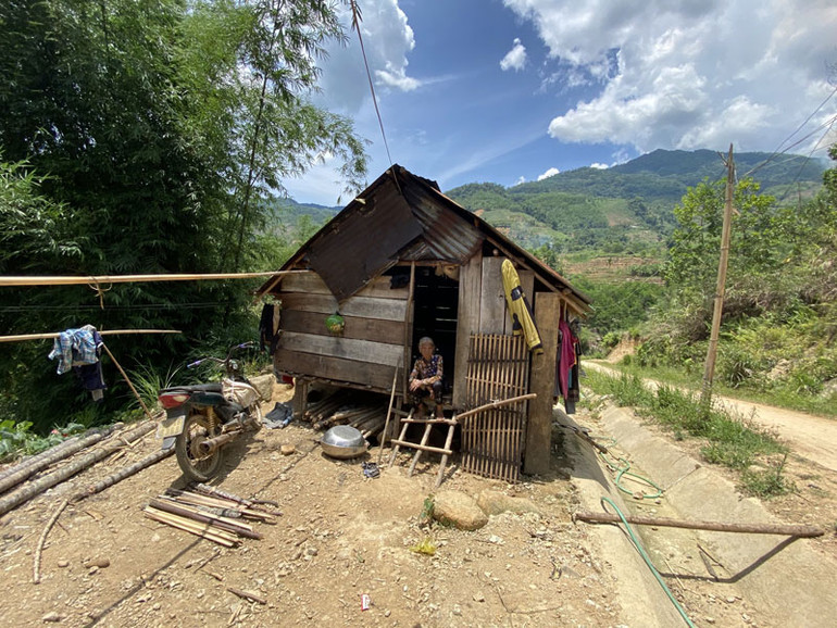 Sớm xây dựng khu tái định cư cho người dân vùng sạt lở Sơn Tây, Quảng Ngãi -0