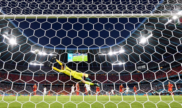 Những hình ảnh ấn tượng tại tứ kết EURO 2020 -0