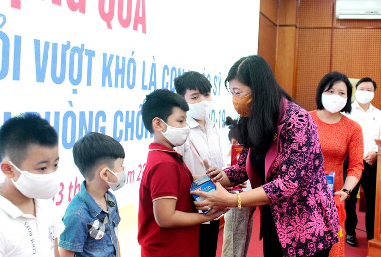 Phát động chương trình “Nhân dân Thủ đô đeo khẩu trang, phòng, chống dịch bệnh” -0