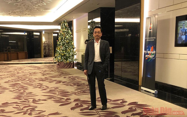 NSND Hoàng Dũng và những vai ông bố “để đời” -0