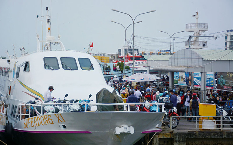 Trầm lắng du lịch Kiên Giang dịp Tết Nguyên đán -0