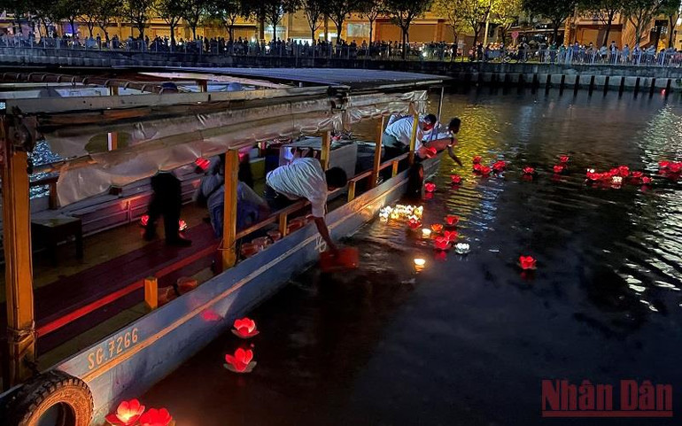 Lễ tưởng niệm đồng bào tử vong và cán bộ, chiến sĩ hy sinh trong đại dịch Covid-19 -0