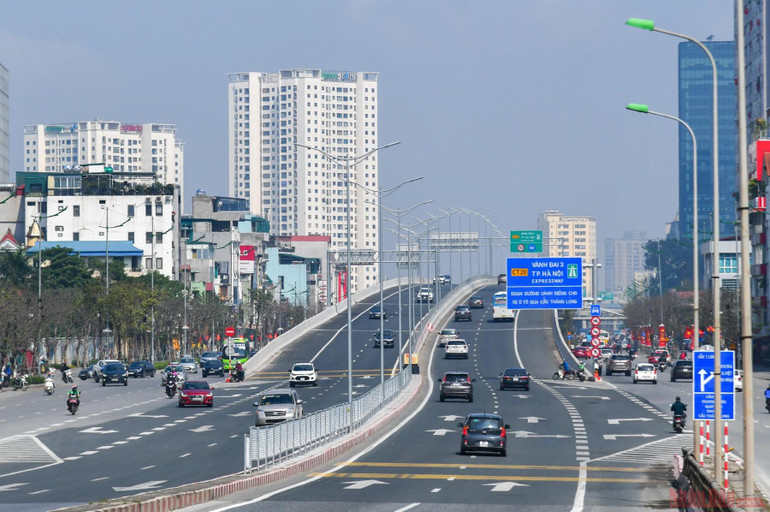 Giao thông thông thoáng từ trung tâm thành phố đến các cửa ngõ Thủ đô -1