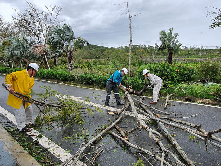 Các đơn vị thuộc Tập đoàn Dầu khí Việt Nam sẵn sàng sản xuất trở lại ngay sau bão số 9 -0