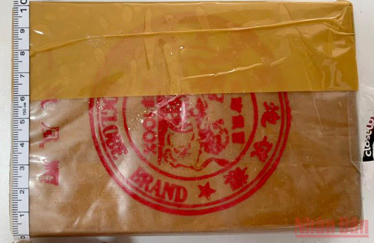 Bánh heroin - tang vật của vụ án. Khởi tố đối tượng mua bán trái phép chất ma túy -0