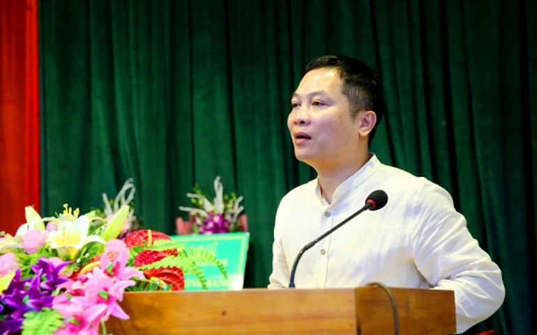 Tổng Giám đốc, Tổng Biên tập Cổng TTĐT Chính phủ Nguyễn Hồng Sâm phát biểu tại buổi lễ. (Ảnh: VGP/Thiện Tâm) Mang “Sóng và máy tính” đến với học sinh khó khăn huyện Thường Tín -0
